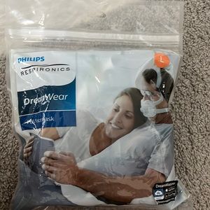 Brand new never been opened cpap mask